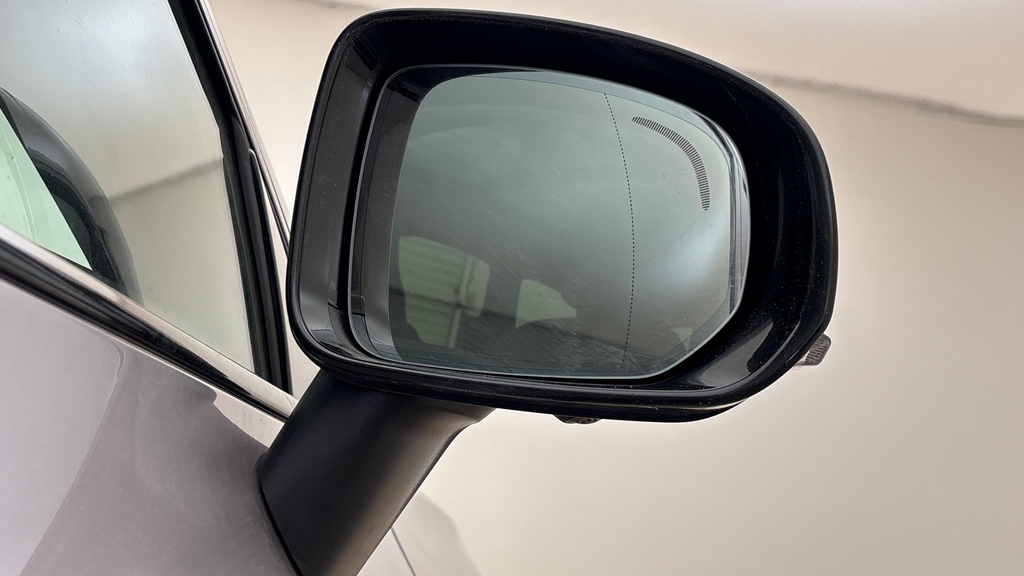Volvo XC60 Plus Black Edition Black #21
