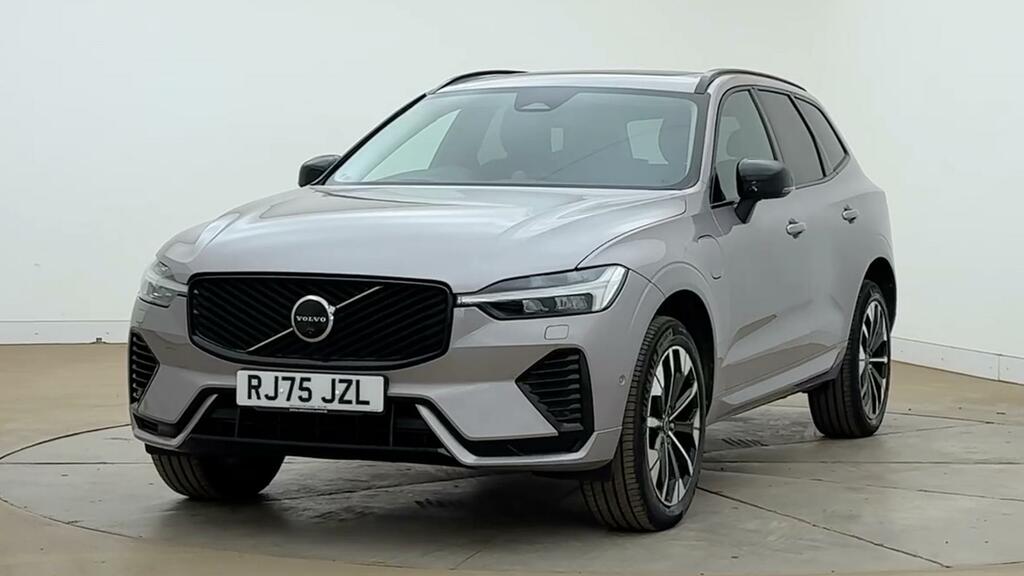 Volvo XC60 Plus Black Edition Black #7