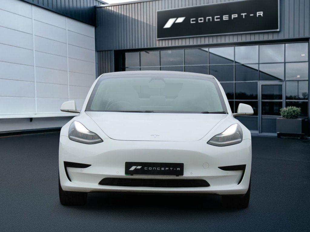 Tesla Model 3 Saloon LD20FGX White #4