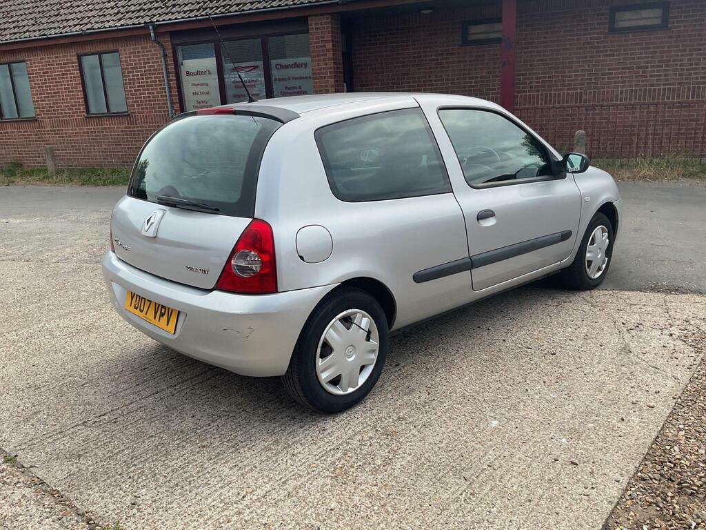Renault Clio 1.2 Campus Silver #5