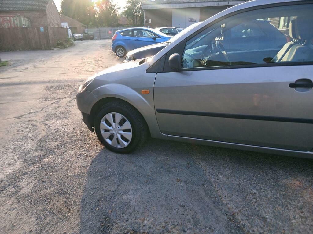Ford Fiesta Hatchback Blue #9