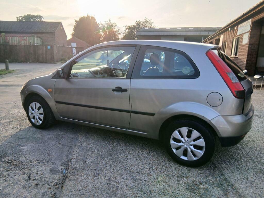 Ford Fiesta Hatchback Blue #13