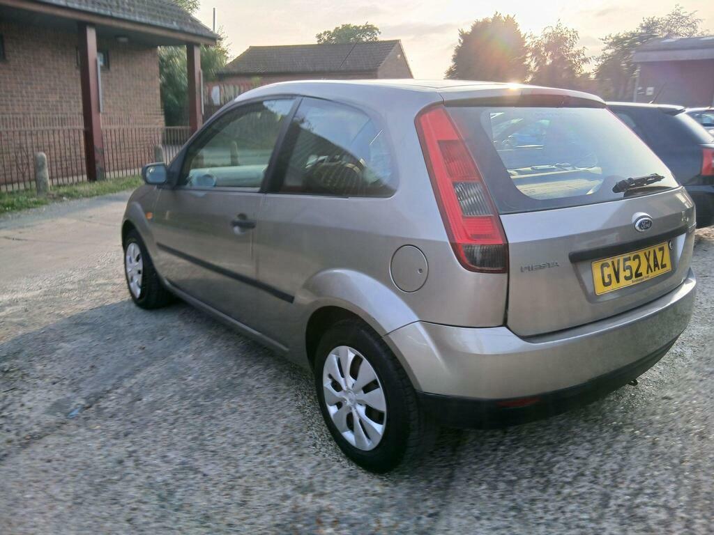 Ford Fiesta Hatchback Blue #8