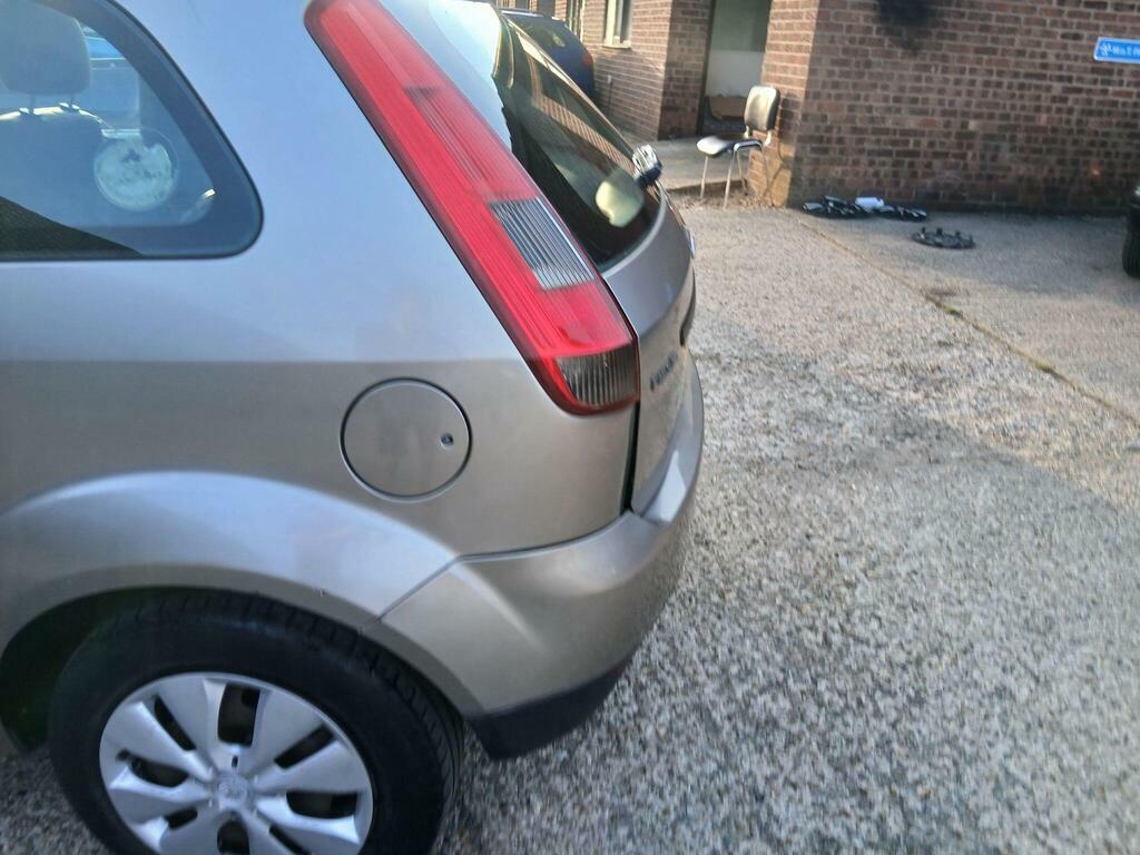 Ford Fiesta Hatchback Blue #16