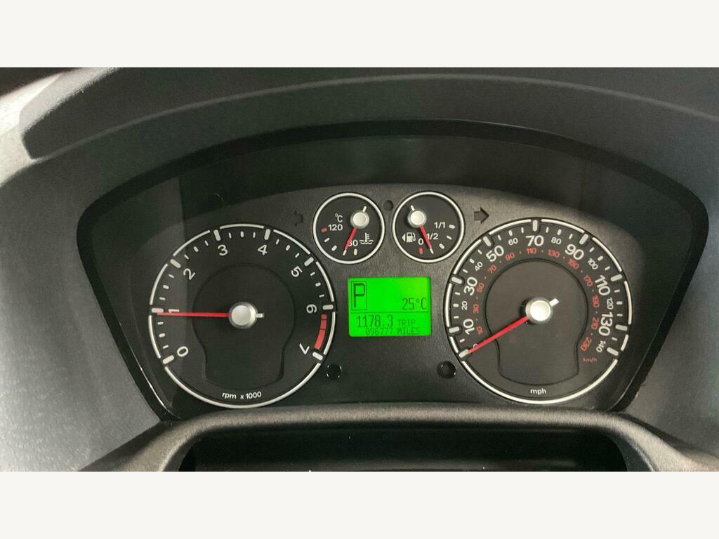 Ford Fusion 1.6 Plus Red #2