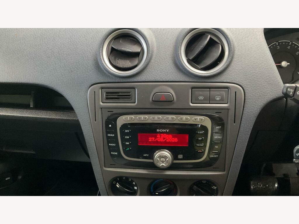 Ford Fusion 1.6 Plus Red #4