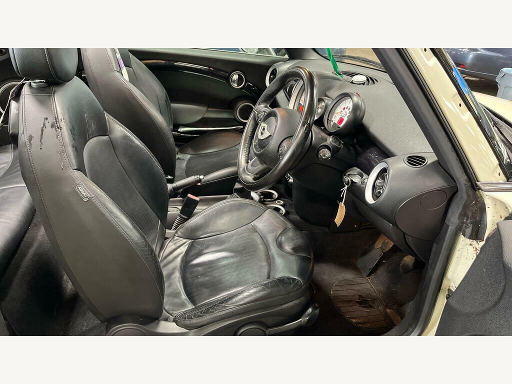 Mini Convertible 1.6 Cooper D Euro 5 S S White #6