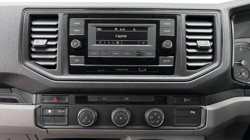 Volkswagen Crafter Cr35 Panel Van Startline Mwb 140 Ps 2.0 Tdi 6Sp Ma Silver #5