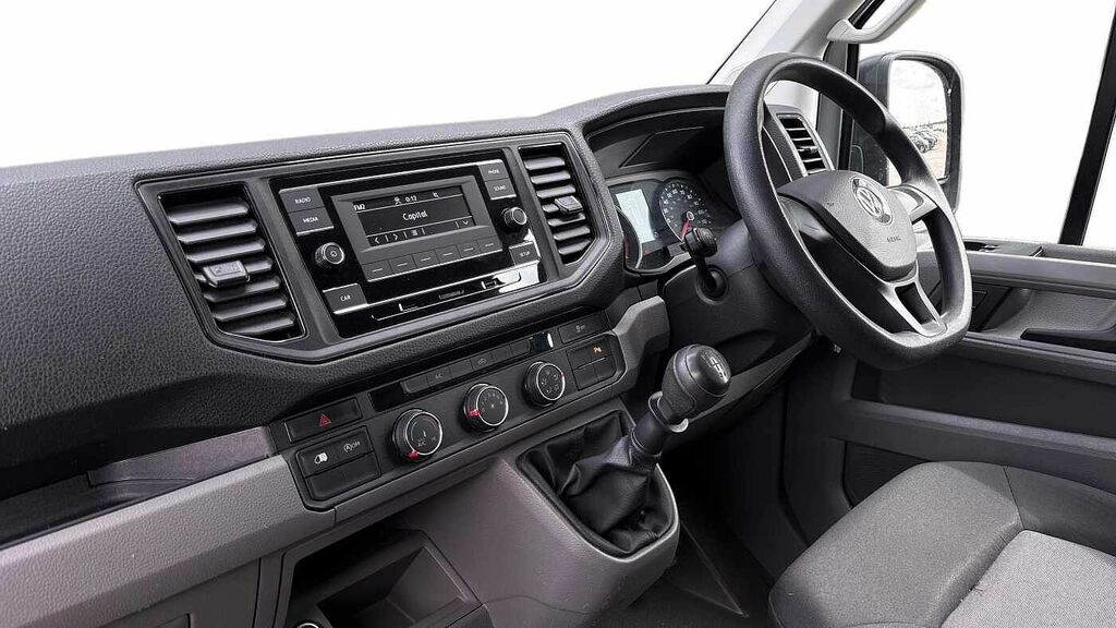 Volkswagen Crafter Cr35 Panel Van Startline Mwb 140 Ps 2.0 Tdi 6Sp Ma Silver #4
