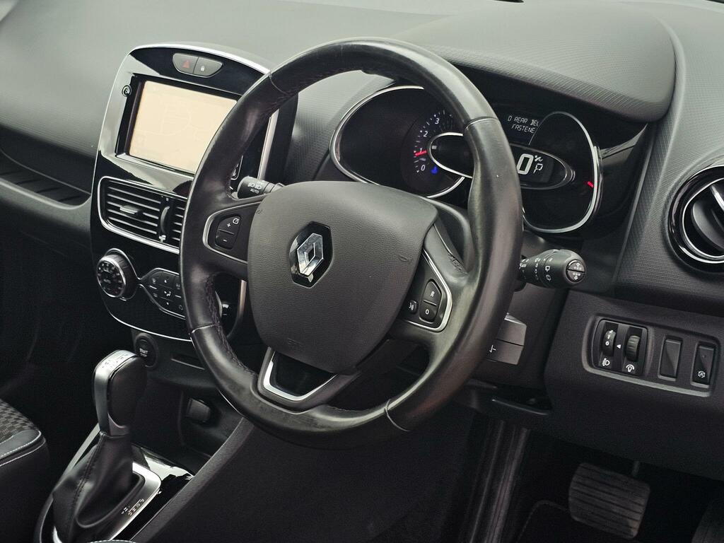 Renault Clio Hatchback White #14