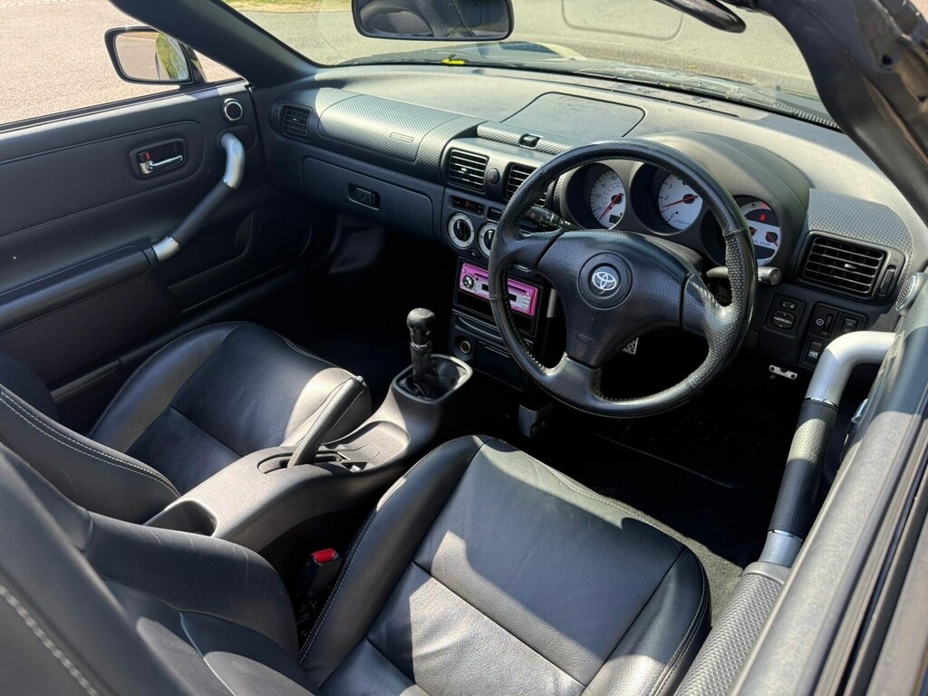 Toyota MR2 1.8 Vvti Black #2