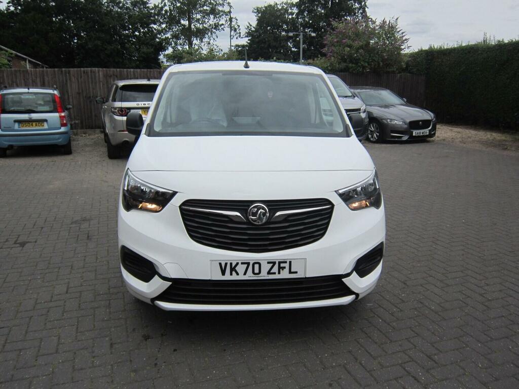 Vauxhall Combo 2000 1.5 Turbo D 100Ps H1 Sportive Van VK70ZFL White #2