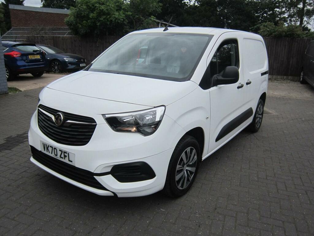 Vauxhall Combo 2000 1.5 Turbo D 100Ps H1 Sportive Van VK70ZFL White #3