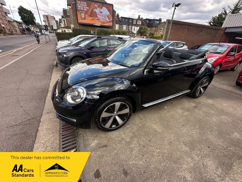 Volkswagen Beetle Design Tsi B-motion Convertible Black