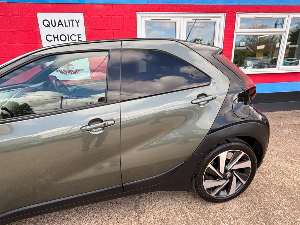 Toyota Aygo Hatchback #18