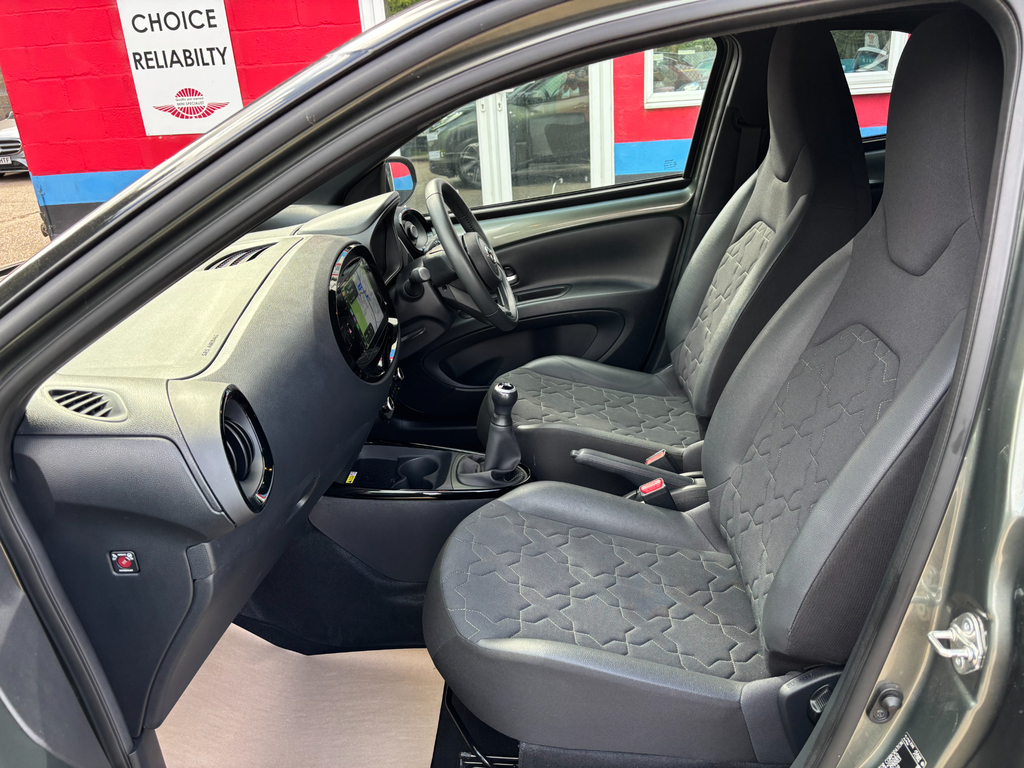 Toyota Aygo Hatchback #7