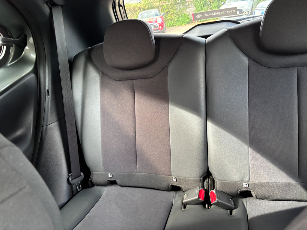 Toyota Aygo Hatchback #20