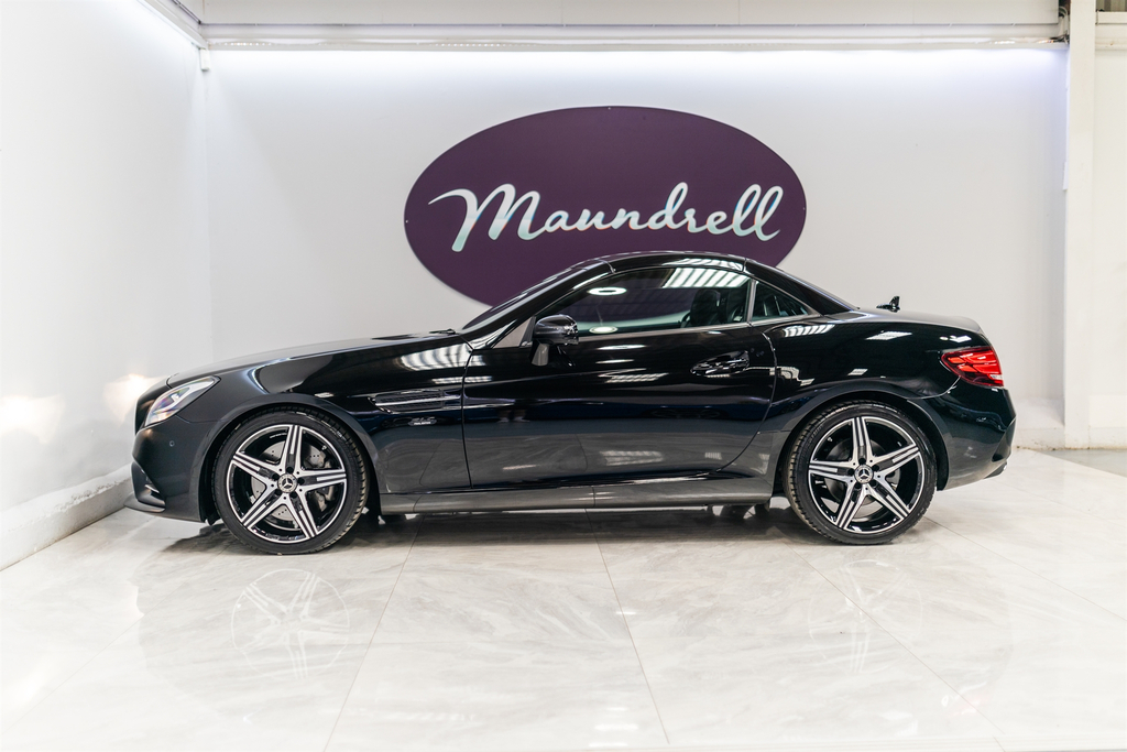Mercedes-Benz SLC Final Edition Black #30