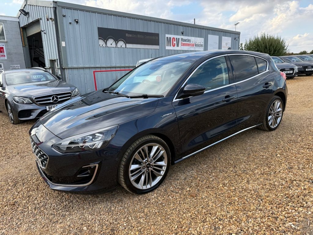 Ford Focus 1L Vignale WN70VKB Blue