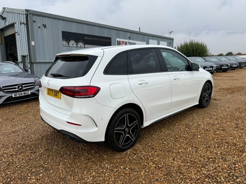Mercedes-Benz B Class 1.3L Amg Line Edition White #3