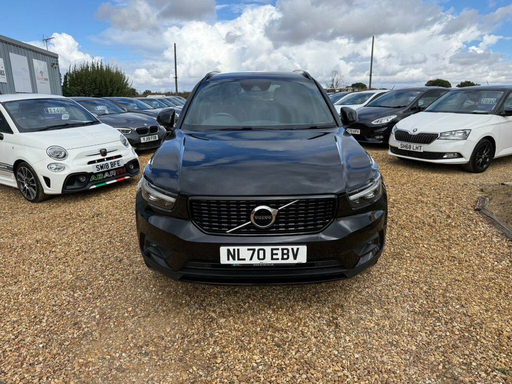 Volvo XC40 2L R-design NL70EBV Black #2
