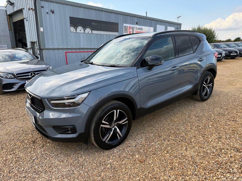 Volvo XC40 1.5L R-design WA21MZE Grey