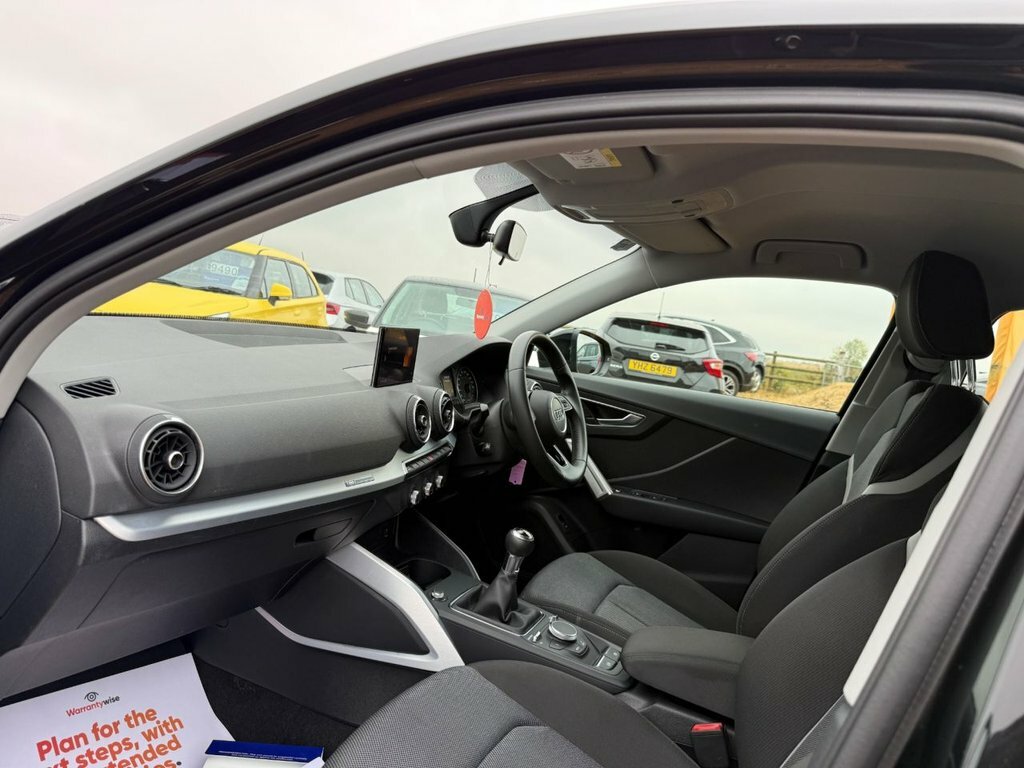 Audi Q2 1.5L Sport LL19ELO Black #4