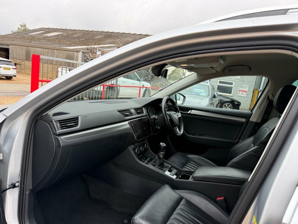 Skoda Superb 2L Se L Executive Silver #4