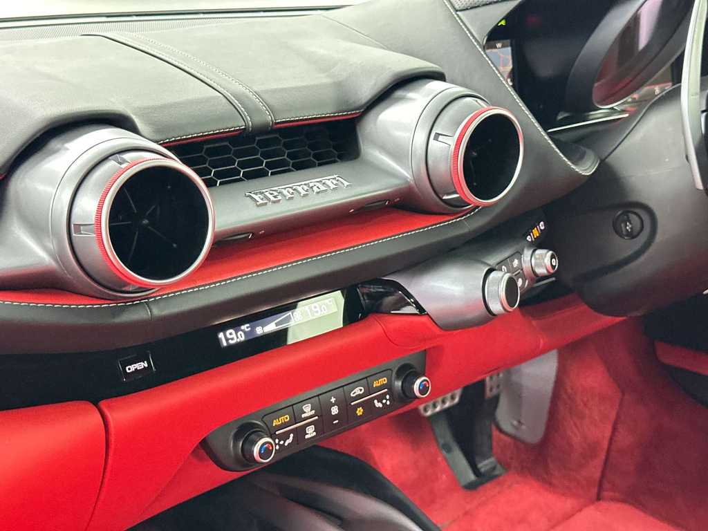 Ferrari 812 Superfast 2dr Auto Silver #75