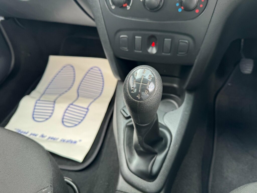 Dacia Sandero 1.5 Laureate Dci 90 Bhp Grey #10