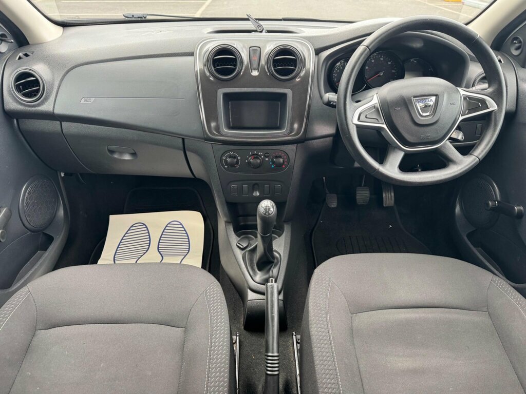 Dacia Sandero 1.5 Laureate Dci 90 Bhp Grey #9