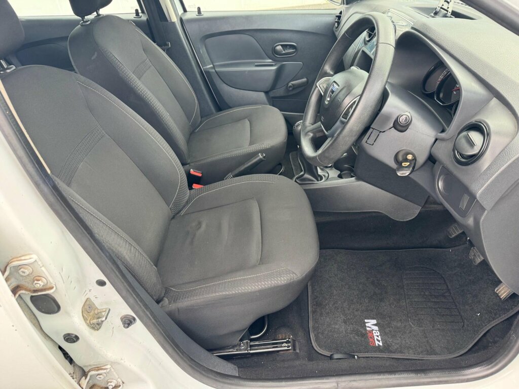 Dacia Sandero 1.5 Laureate Dci 90 Bhp Grey #11