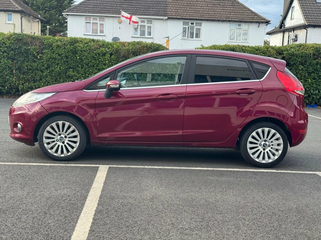 Ford Fiesta 1.6 Titanium Red #5