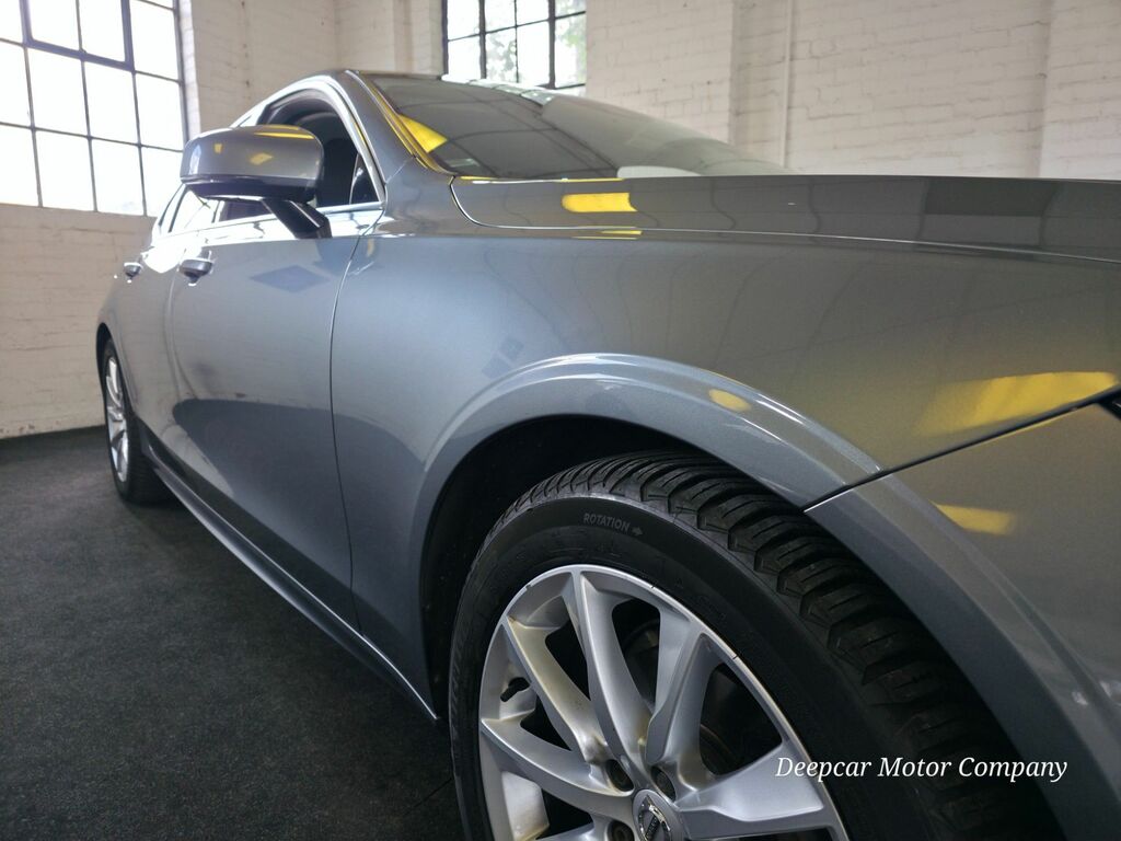 Volvo S90 2.0 T4 Momentum Plus Grey #4