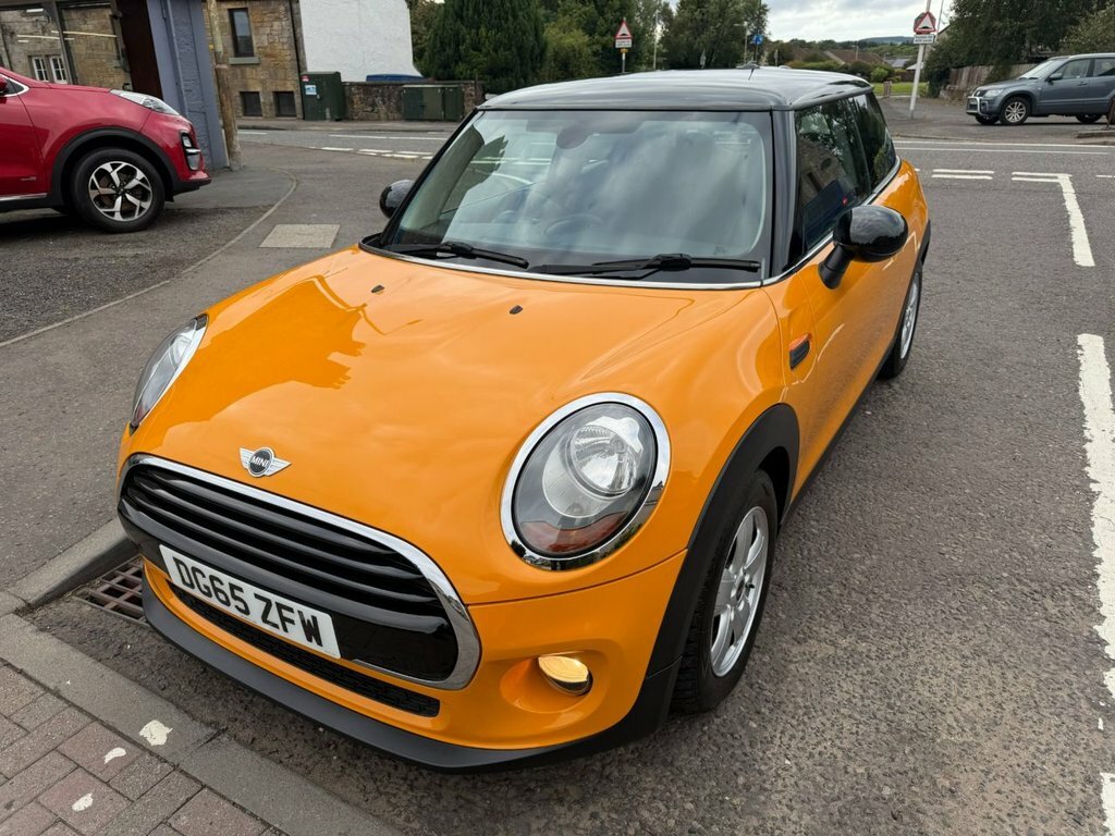 Mini Hatch 1.5L Cooper DG65ZFW Orange #2