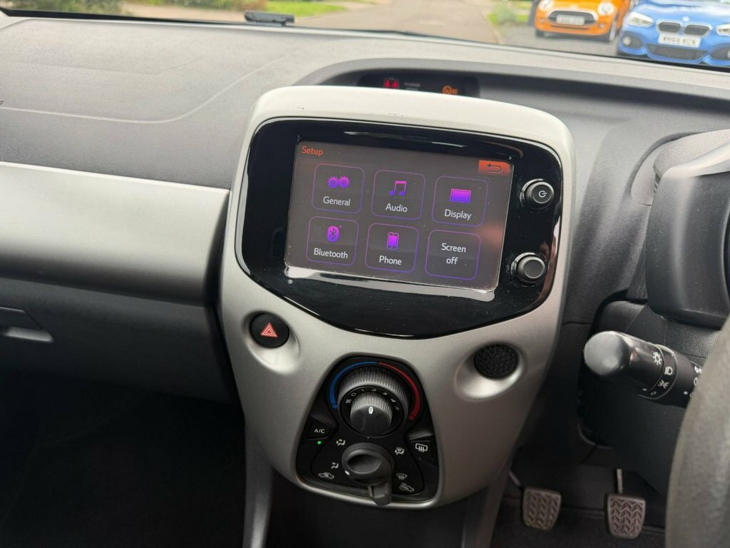 Citroen C1 Flair Puretech White #9