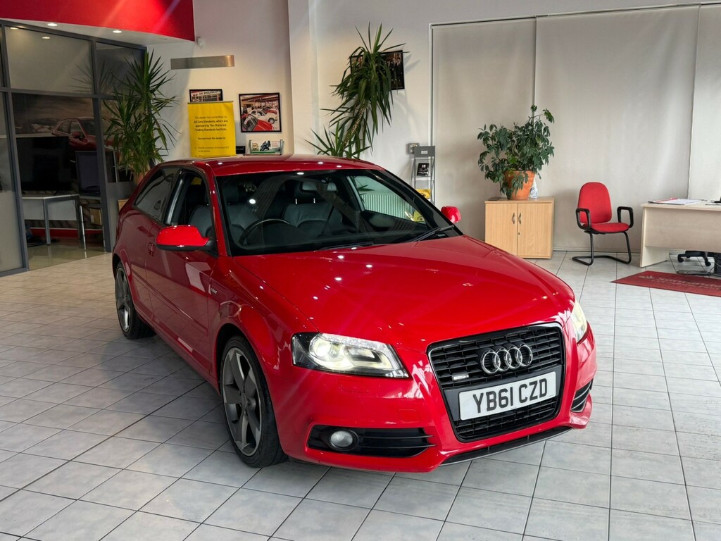 Audi A3 2.0 Tfsi Black Edition Red #2