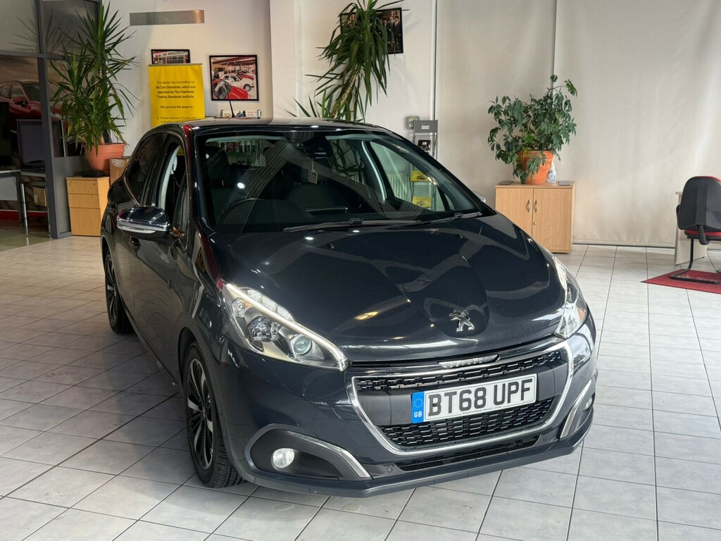 Peugeot 208 1.5 Bluehdi Tech Edition Grey #2