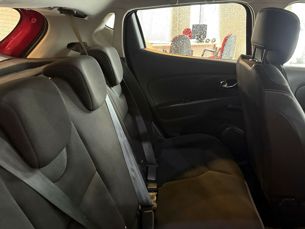 Renault Clio Dynamique S Medianav Red #14