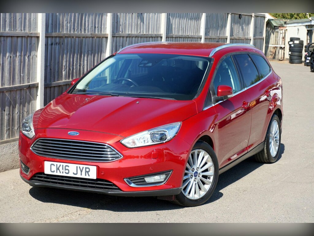Ford Focus 1.5 Tdci Titanium X Euro 6 Ss Red