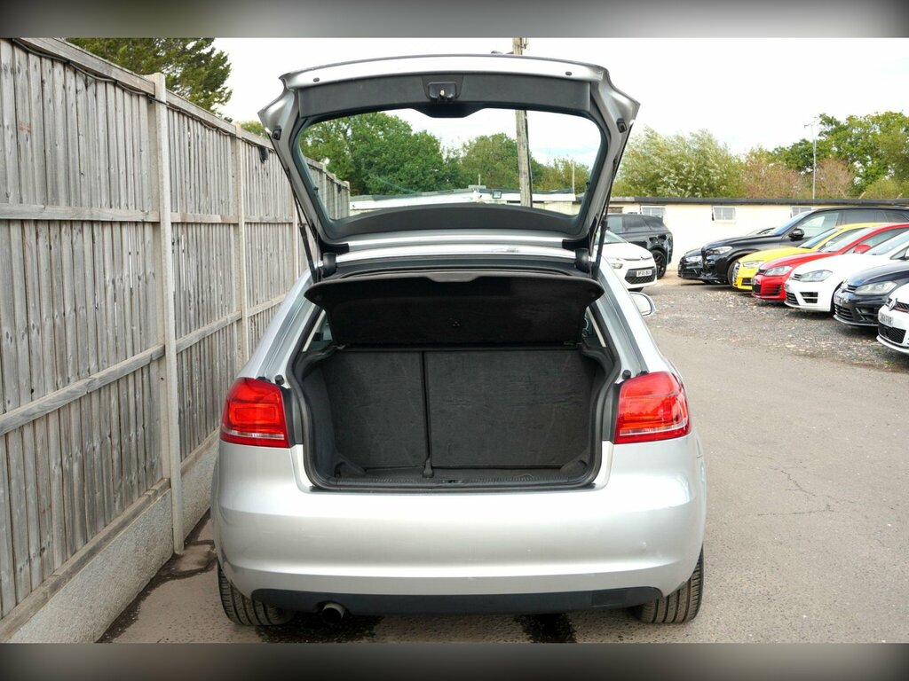 Audi A3 2.0 Tdi Se Sportback S Tronic Euro 4 Silver #9