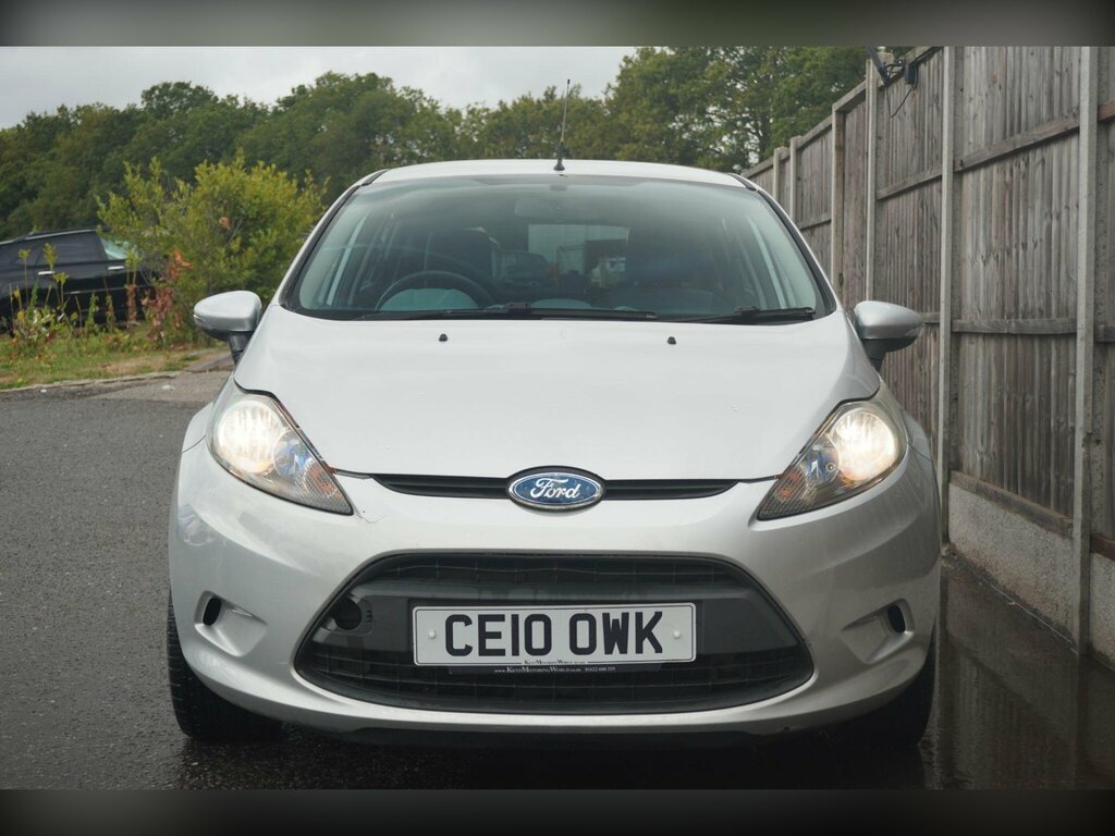 Ford Fiesta 1.25 Edge Silver #4