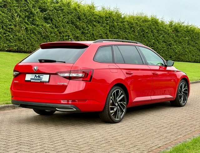 Skoda Superb 2.0 Tdi Sportline Estate Red #3