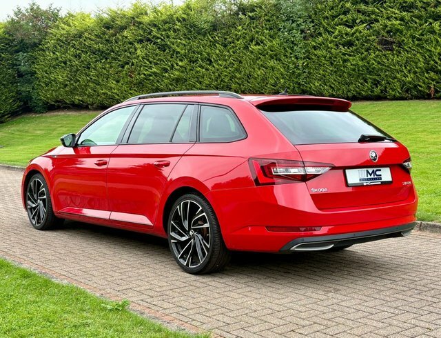 Skoda Superb 2.0 Tdi Sportline Estate Red #4