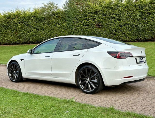 Tesla Model 3 Standard Range Plus Saloon White #6