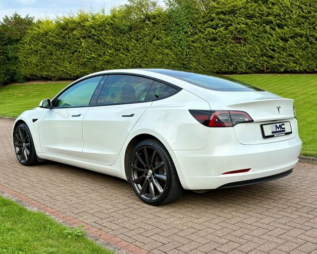 Tesla Model 3 Standard Range Plus Saloon White #4