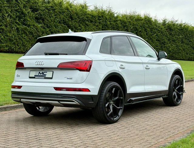 Audi Q5 2.0 Tdi 40 Sport White #2