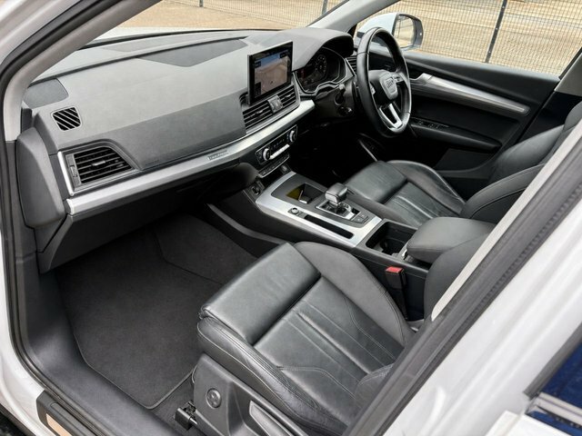 Audi Q5 2.0 Tdi 40 Sport White #4
