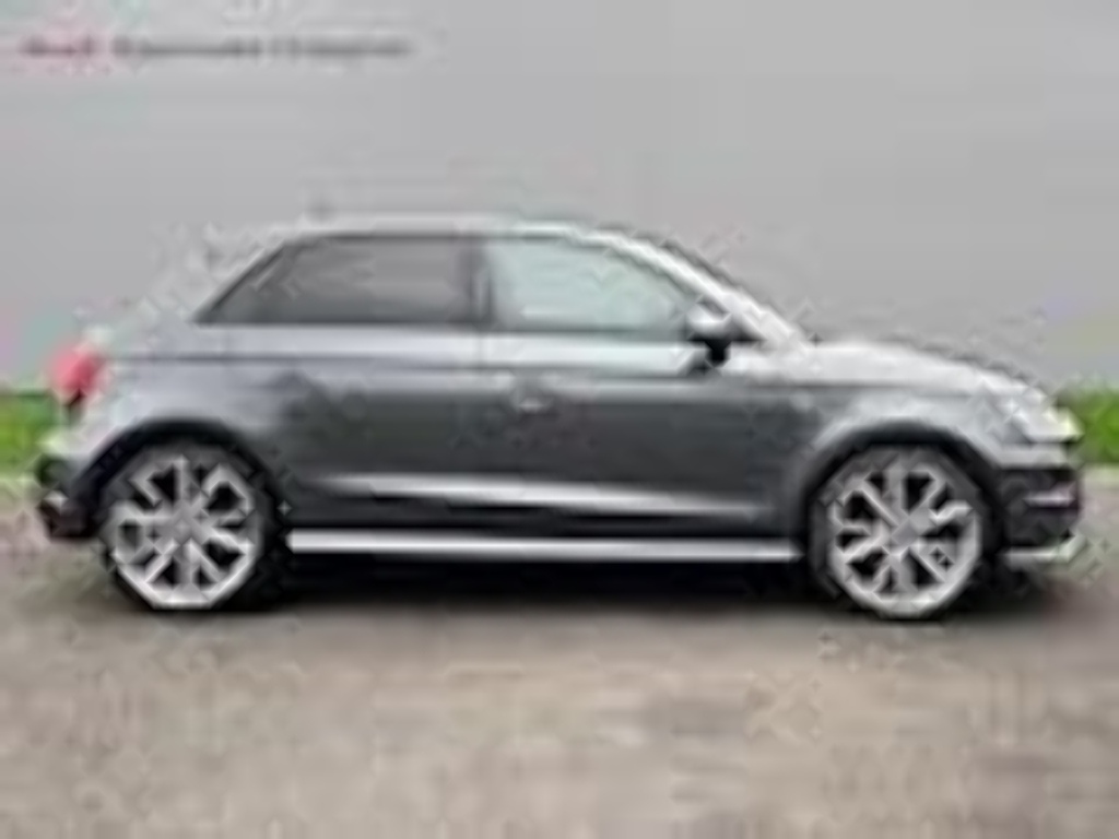 Audi A1 Tfsi Cod Black Edition SV18XCX Black #4