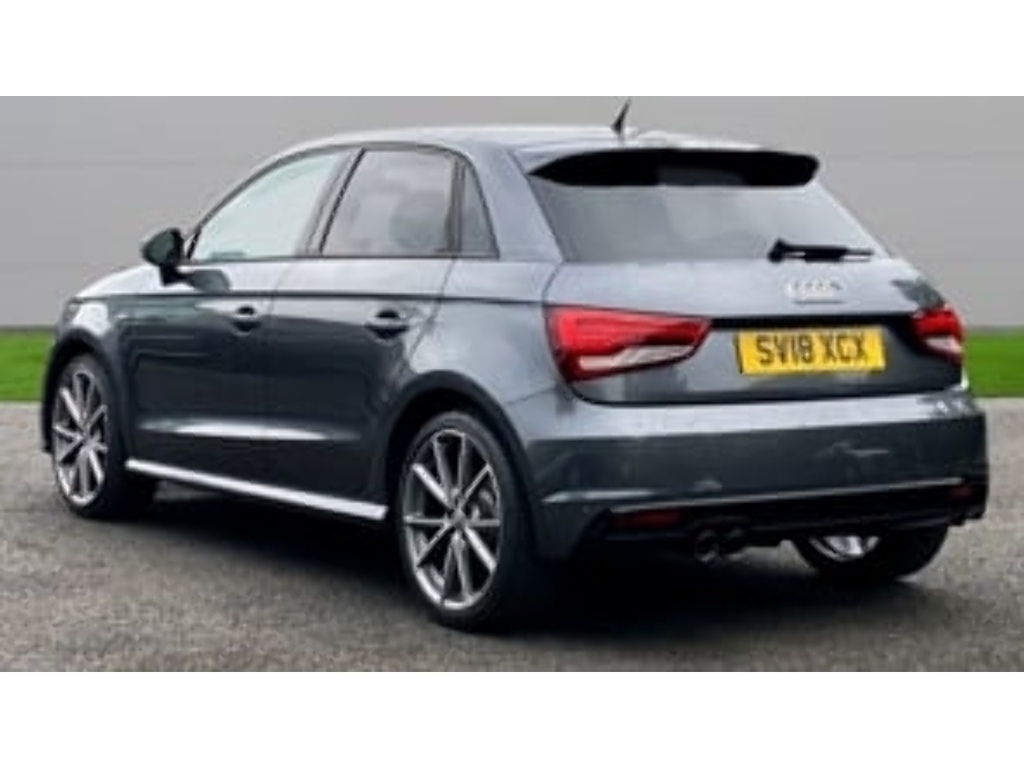 Audi A1 Tfsi Cod Black Edition SV18XCX Black #6